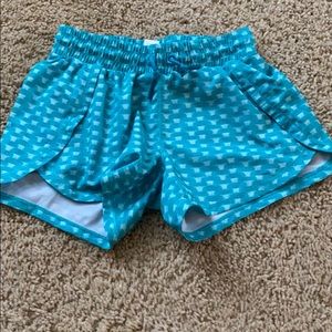 Athleta kids fun pattern shorts